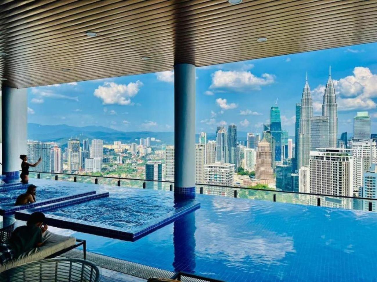 شقة The Luxe Colony Klcc By Sky Pool كوالالمبور المظهر الخارجي الصورة