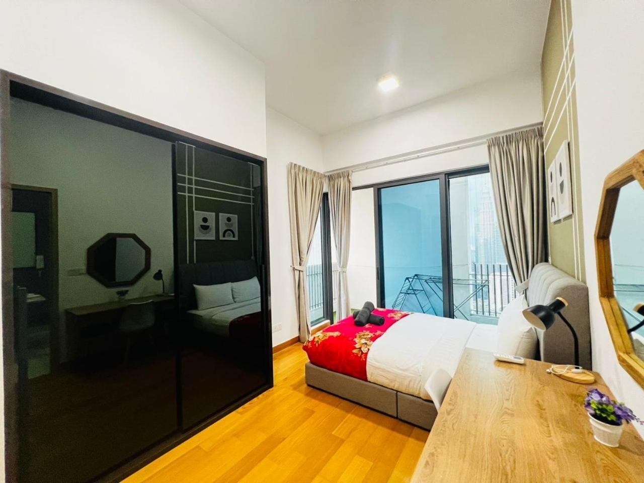 شقة The Luxe Colony Klcc By Sky Pool كوالالمبور المظهر الخارجي الصورة
