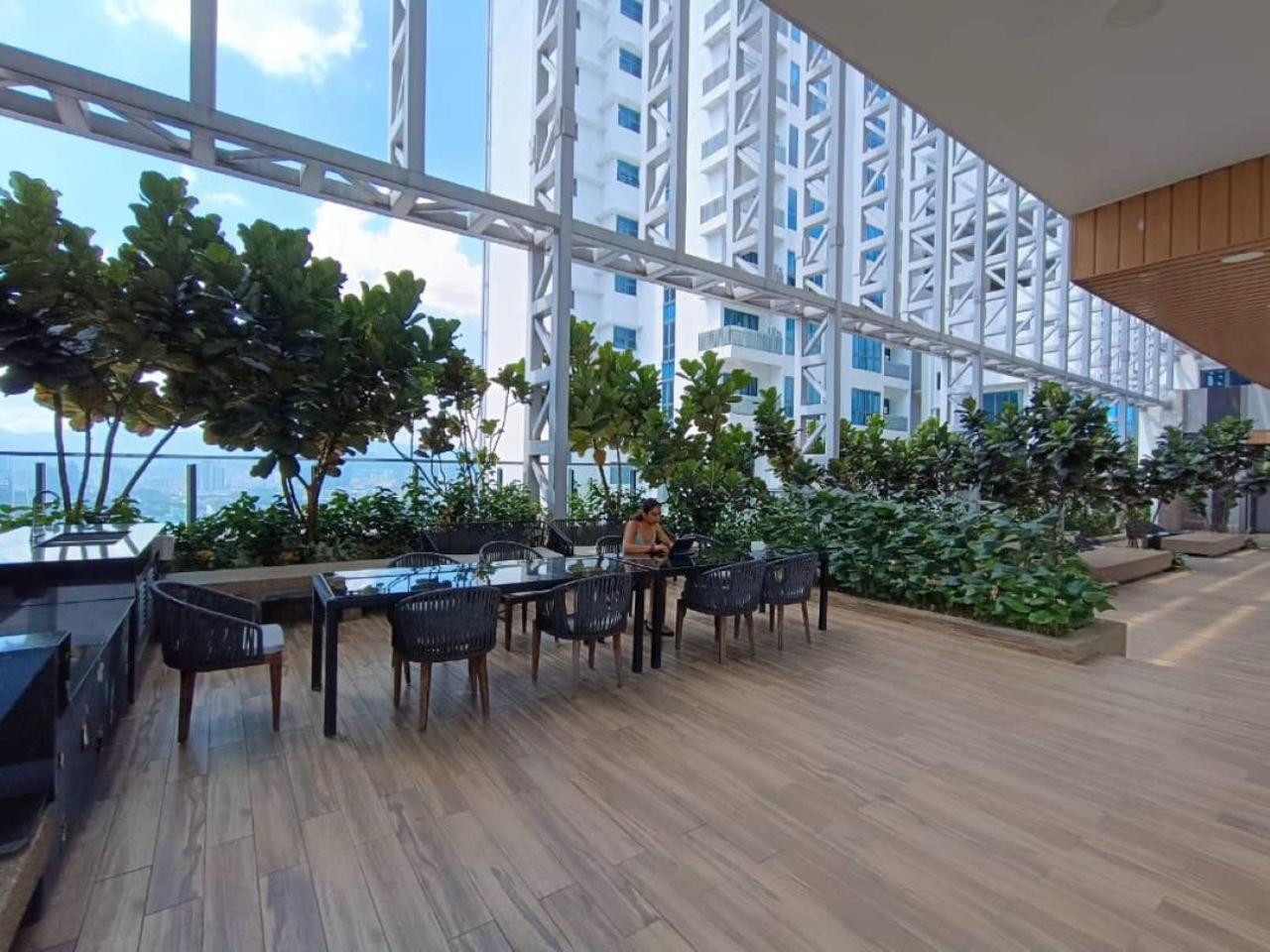 شقة The Luxe Colony Klcc By Sky Pool كوالالمبور المظهر الخارجي الصورة